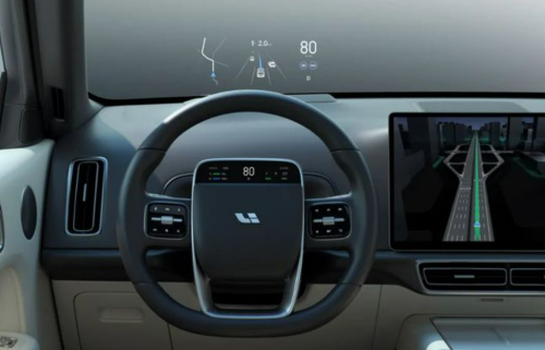 理想L9配置MiniLED交互屏，车载显示技术多元化时代正在到来